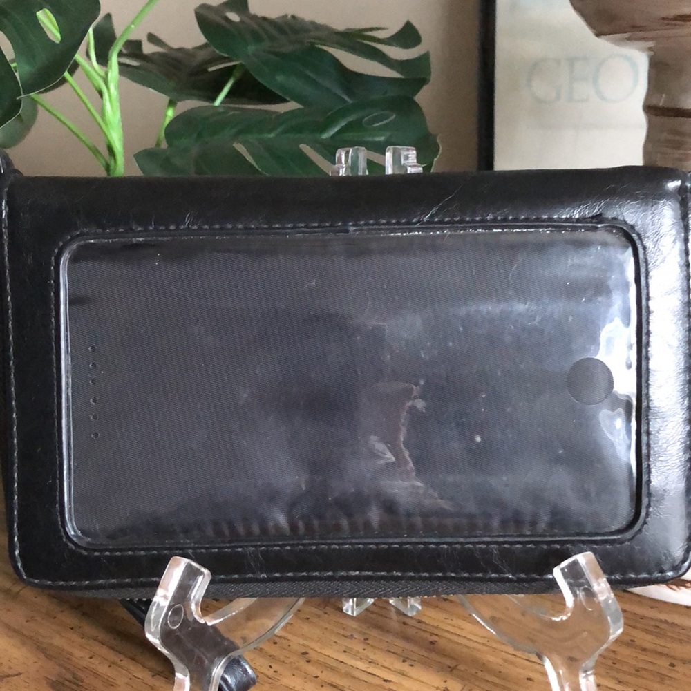 Save the Girls Convertible Touch Screen Wristlet/Crossbody/Wallet RARE - Picture 6 of 14
